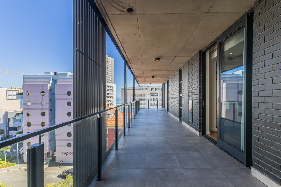 To Let 2 Bedroom Property for Rent in Sea Point Western Cape